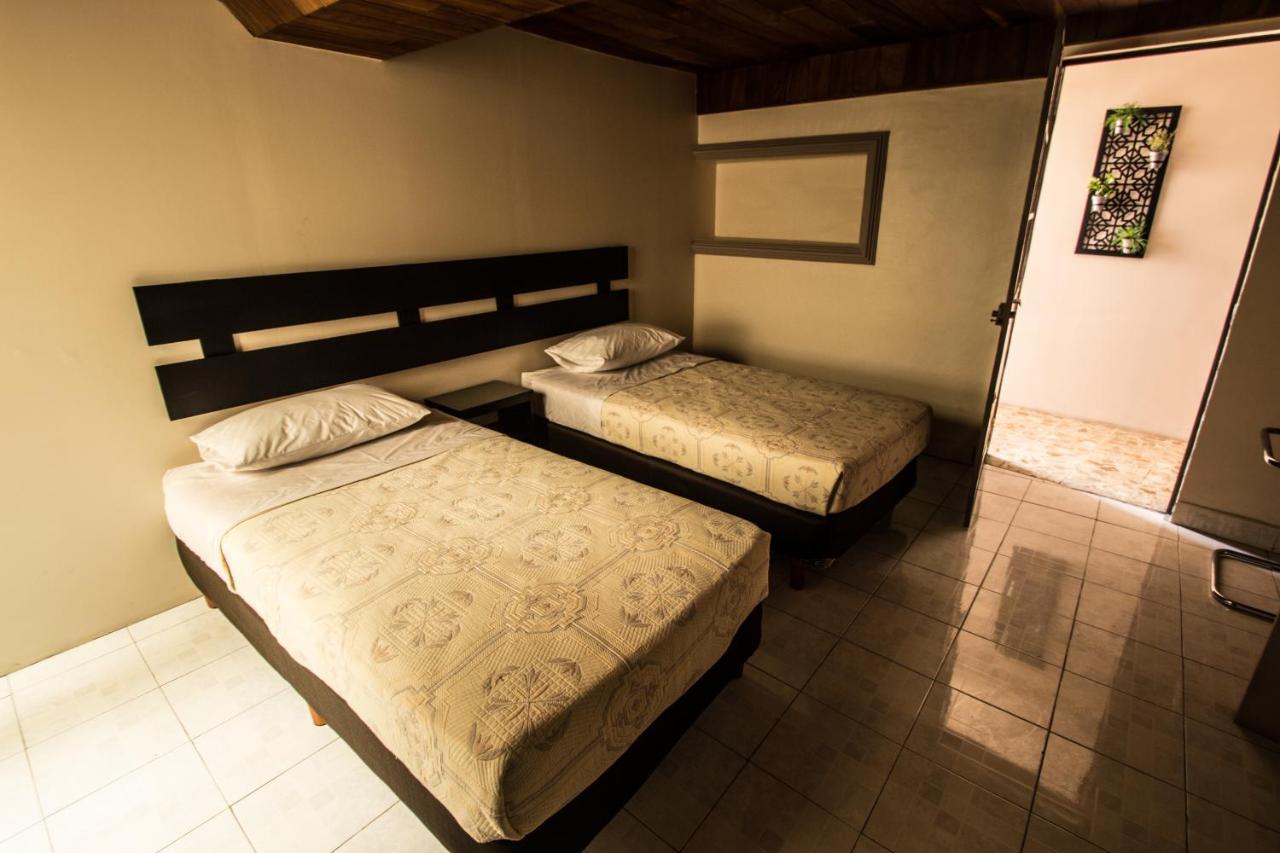 Casa De Juan Hostal خالابا المظهر الخارجي الصورة